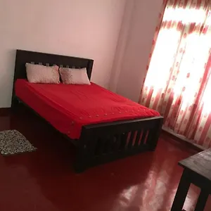Guest house Everest, Piliyandala